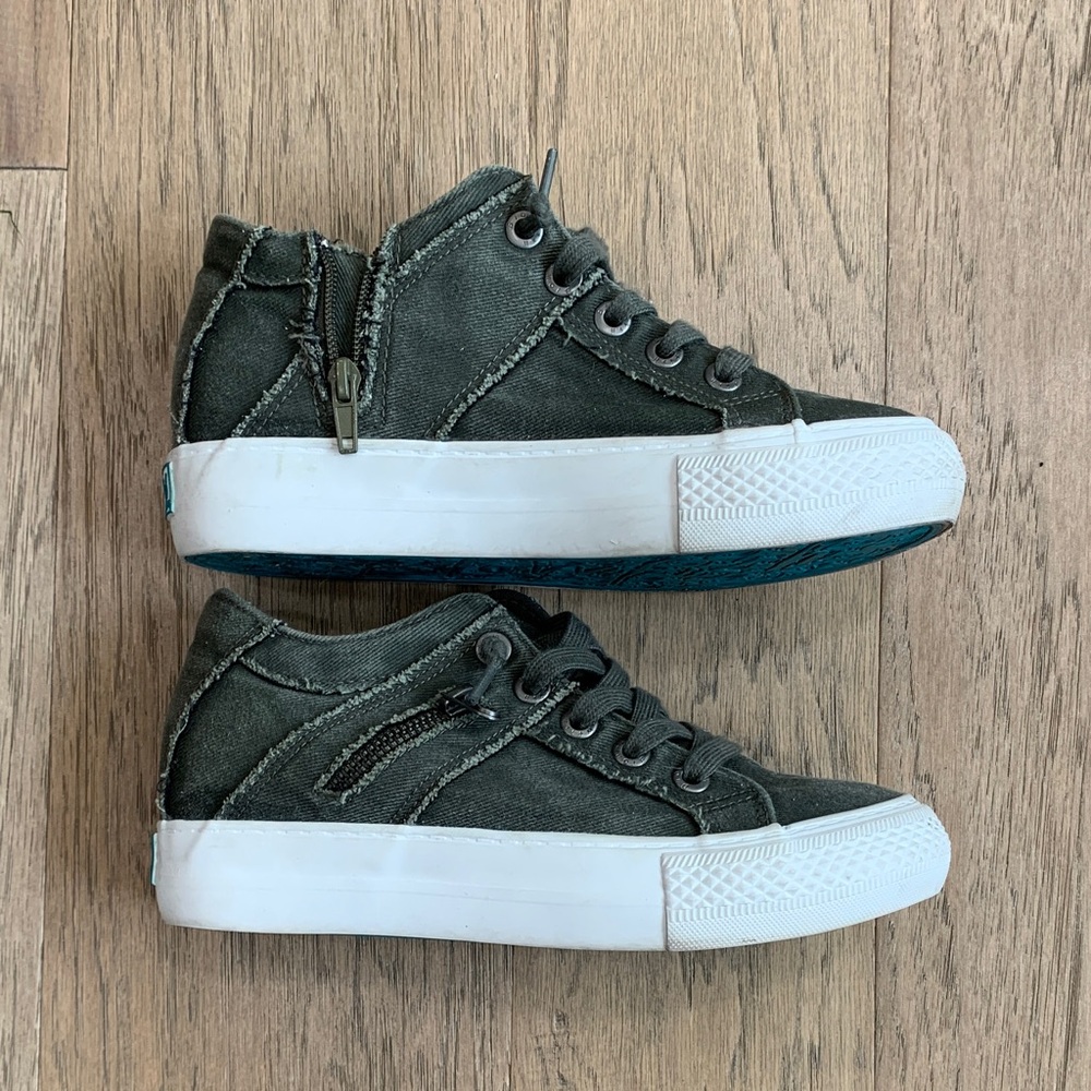 Blowfish Malibu Women's Melondrop Sneaker Size 8.5 - Picture 2 of 8
